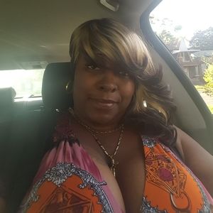 Meet your Posher, Maronda